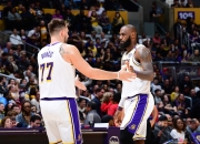 开云体育官网-詹姆斯空砍分，骑士不敌公牛遭遇败绩的简单介绍