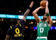 开云体育入口-凯尔特人再次擒下伯恩茅斯，豪取三分