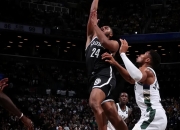 开云体育官网-篮网胜出：压倒雄鹿，保持不败纪录的简单介绍