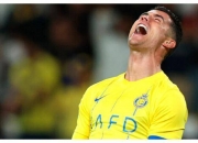 开云体育官网-C罗在伦敦的比赛中伤退