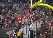 开云APP-包含大比分胜利，球队士气高昂备战下一场比赛的词条