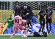 开云体育入口-包含巴黎圣日耳曼豪取胜利，稳固小组赛领先的词条