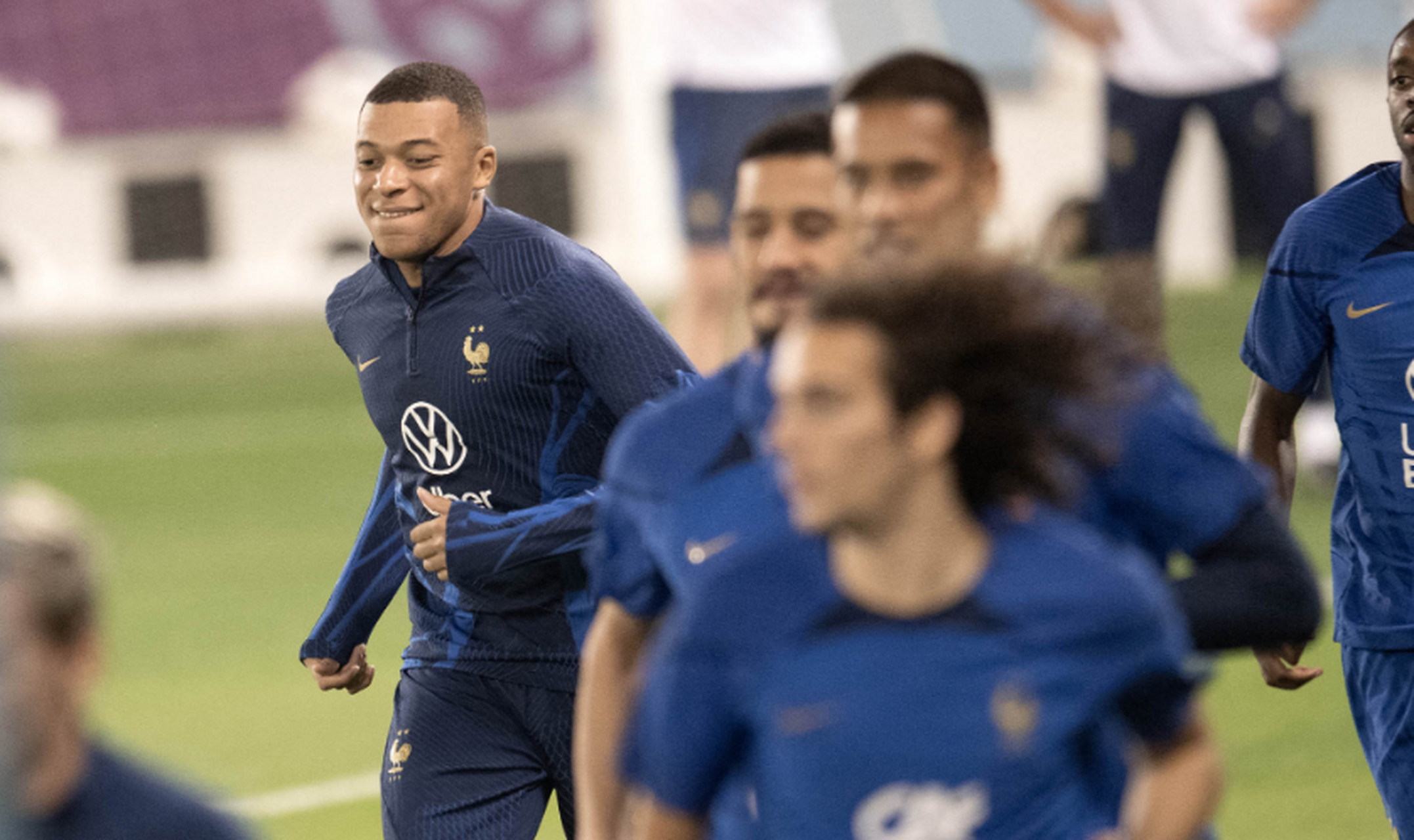 法国队中场核心受伤,困扰世界杯备战 法国队中场核心受伤,困扰世界杯备战