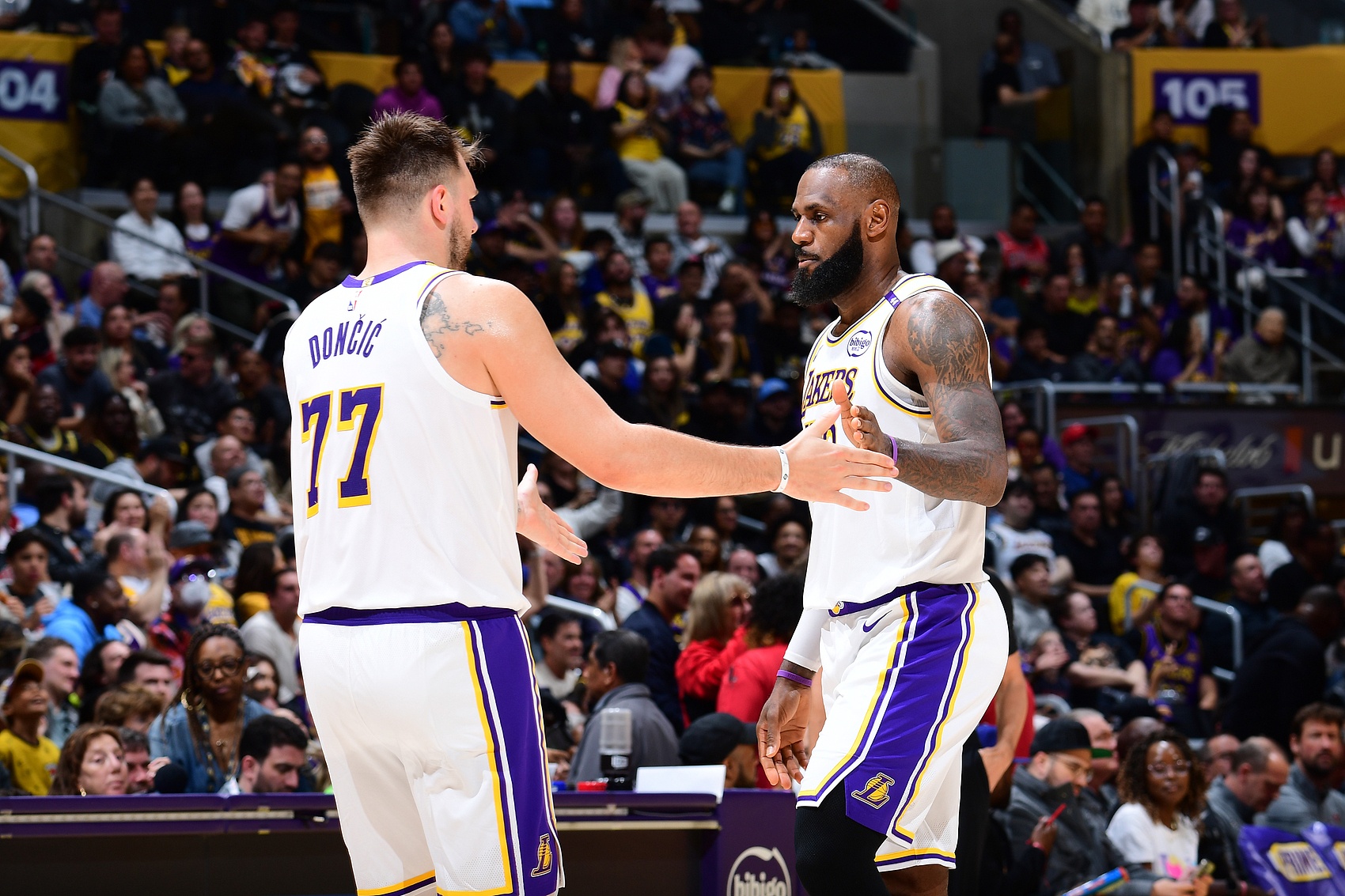 詹姆斯空砍分,骑士不敌公牛遭遇败绩的简单介绍 詹姆斯空砍分,骑士不敌公牛遭遇败绩的简单介绍