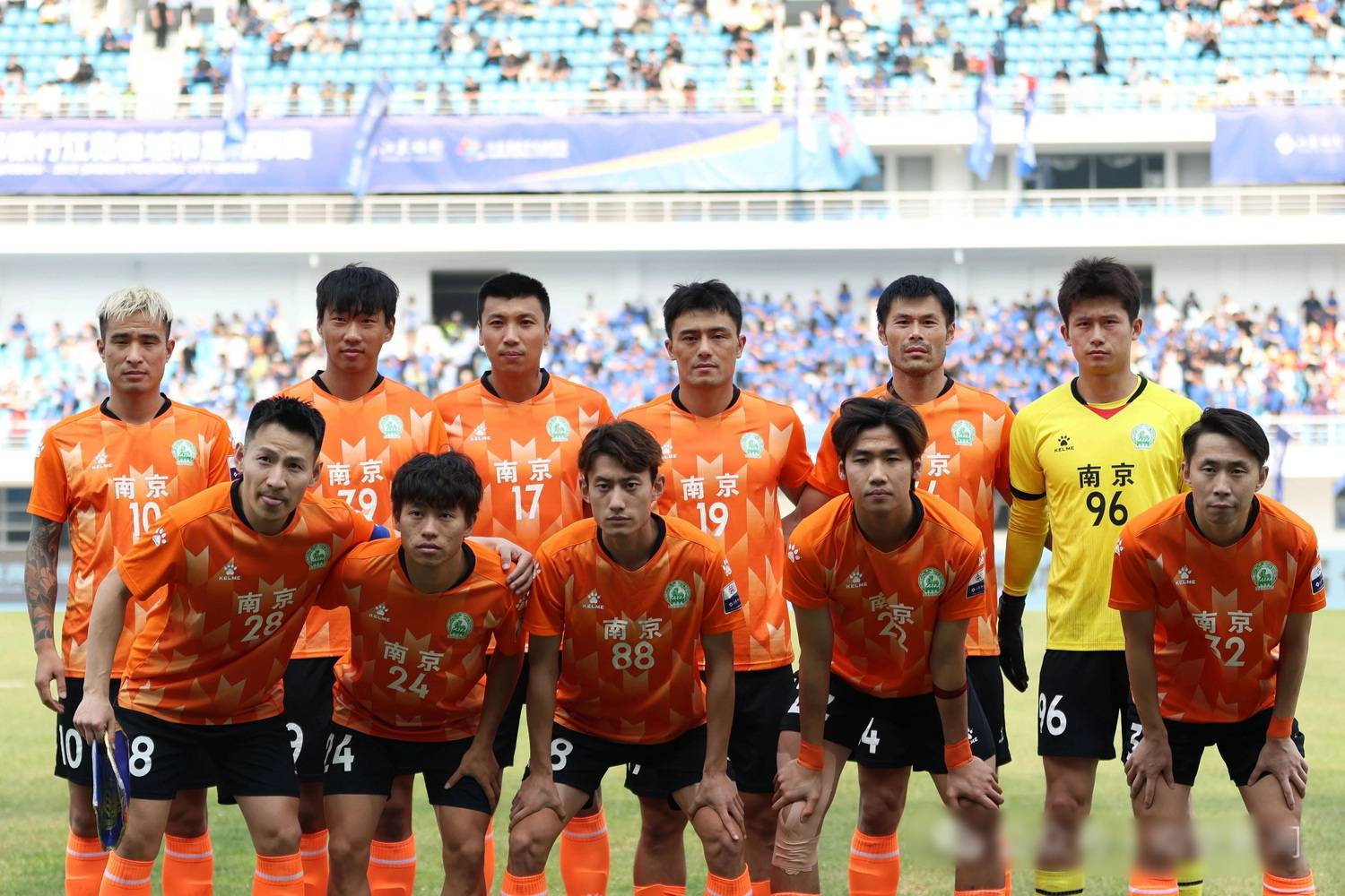 柏林联合再次发威，继续登顶积分榜