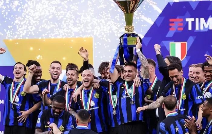 关于全场高呼MVP!国米连过五人破门,震撼世俱杯!的信息 关于全场高呼MVP!国米连过五人破门,震撼世俱杯!的信息