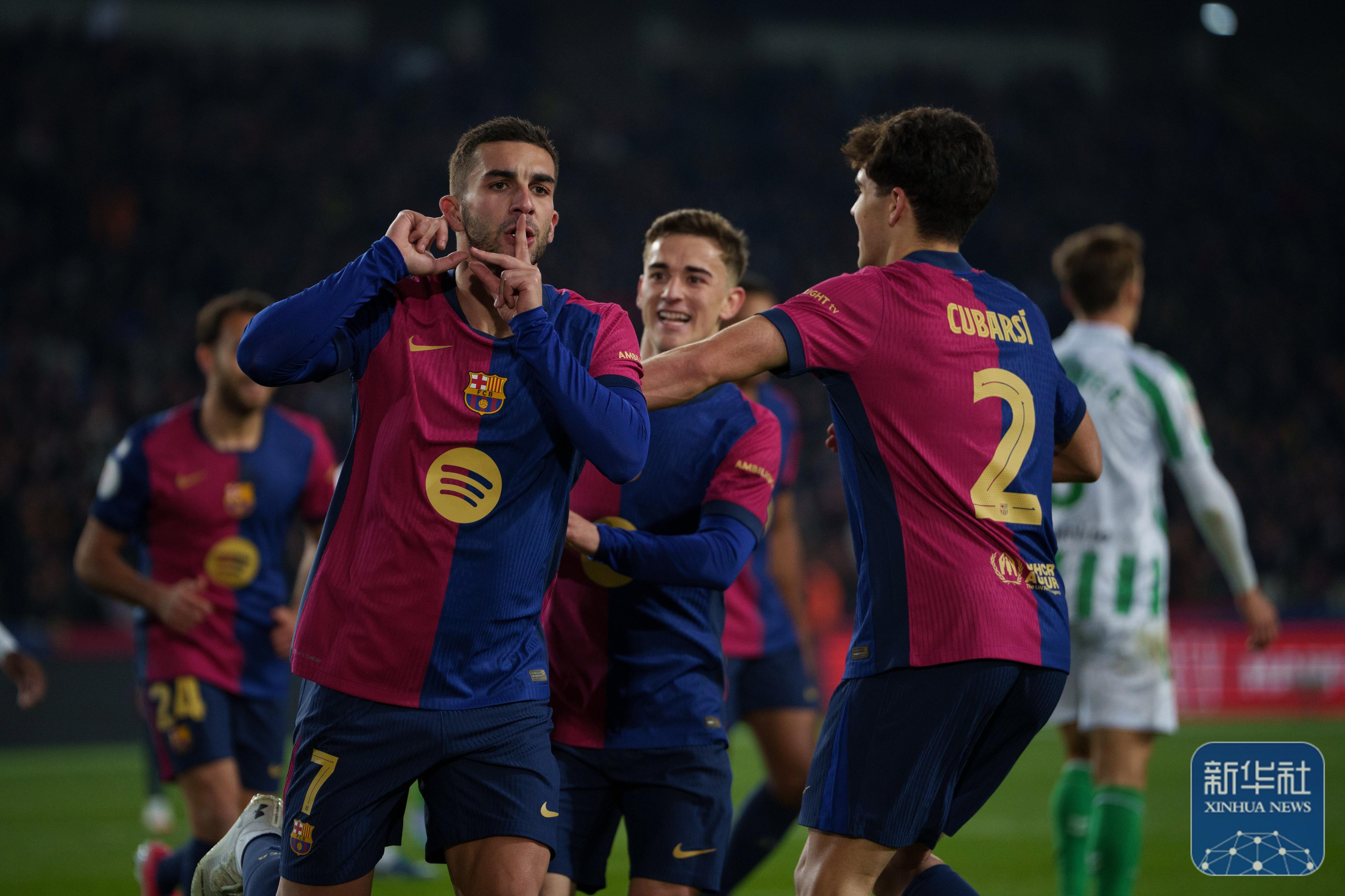 C罗对决巴萨，拼到最后一刻！世俱杯上演世纪大战！