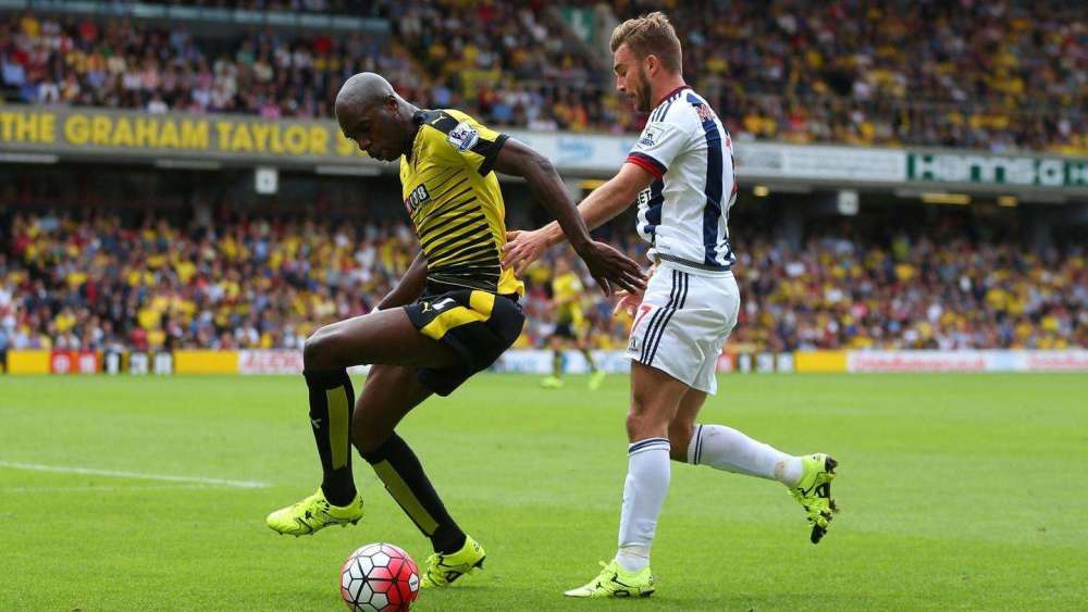 双方实力悬殊，一方轻松获胜