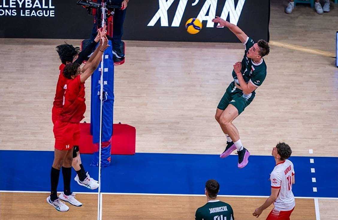 巴西代表队在男子排球赛中拔得头筹