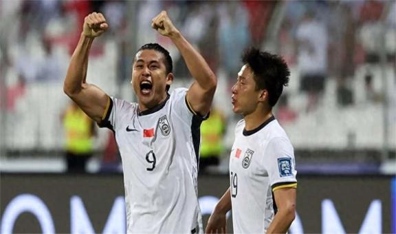 关于基尔瓦皇家人表现出众双方大比分取胜的信息