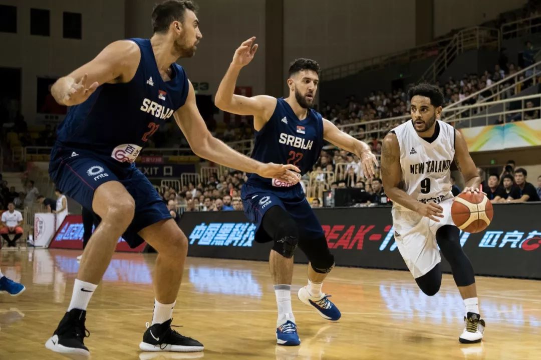 球队遭遇不败神话终结,输给实力强队 球队遭遇不败神话终结,输给实力强队