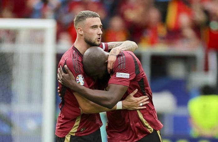 比利时队豪取连胜，霸气依旧