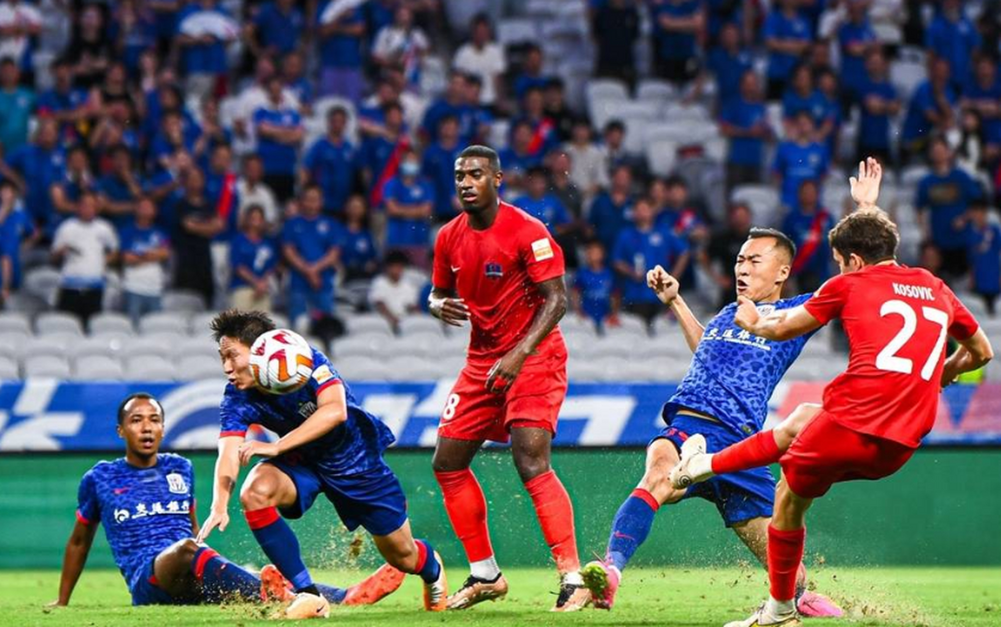 克莱蒙F车队延续优势，稳坐次席积分榜的简单介绍