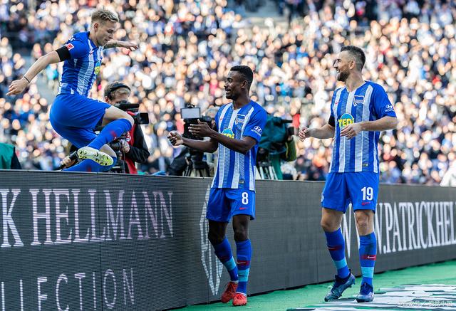 柏林赫塔队长领导球队实现连胜