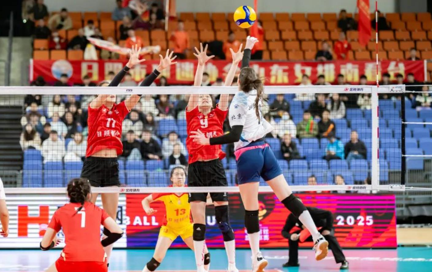 球场上的精英对决令人热血沸腾的简单介绍