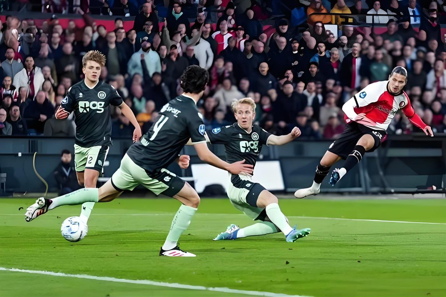 阿贾克斯逆袭,晋级欧冠八强 阿贾克斯逆袭,晋级欧冠八强