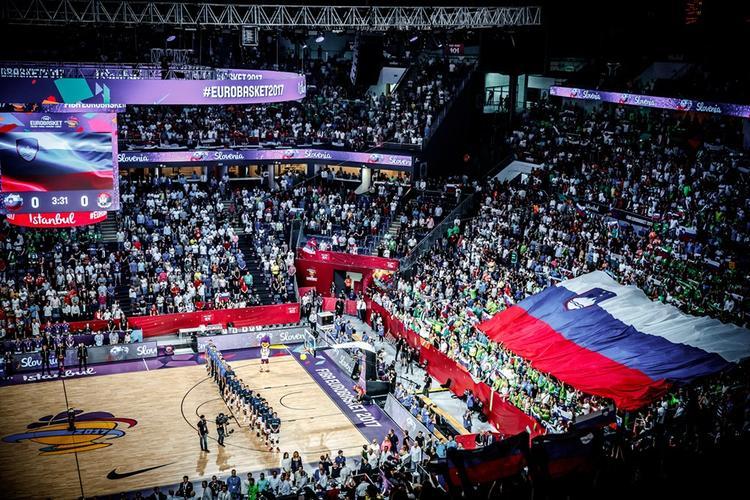 保加利亚队面对格鲁吉亚队，团结一心争取胜利的简单介绍