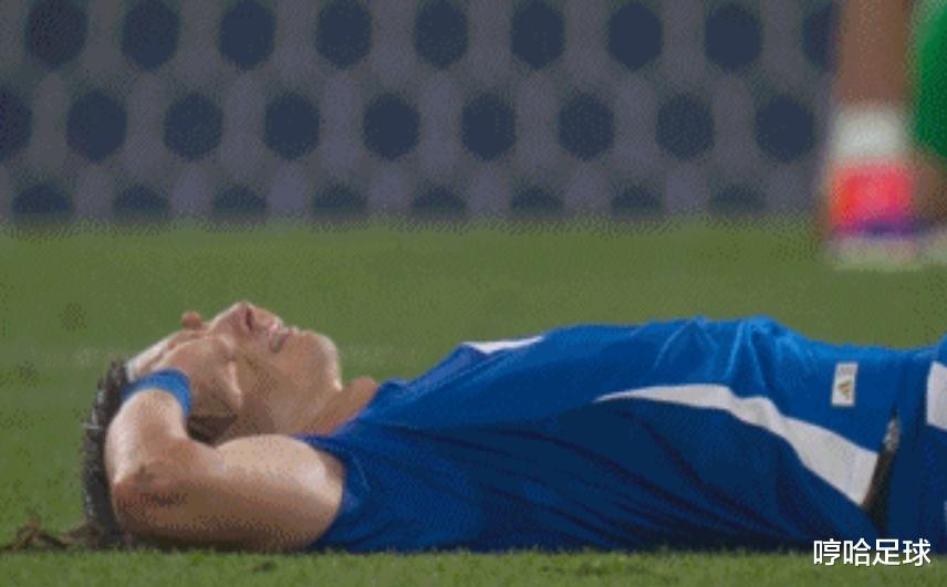 精彩比赛高潮迭起,球迷尖叫不断 精彩比赛高潮迭起,球迷尖叫不断