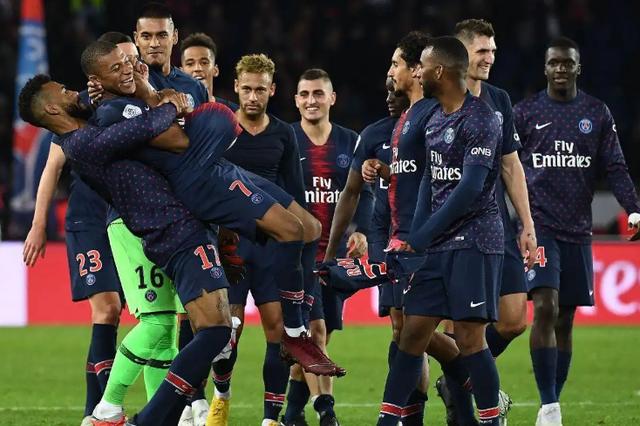 欧洲豪门对决!顶尖球队强力碰撞 欧洲豪门对决!顶尖球队强力碰撞