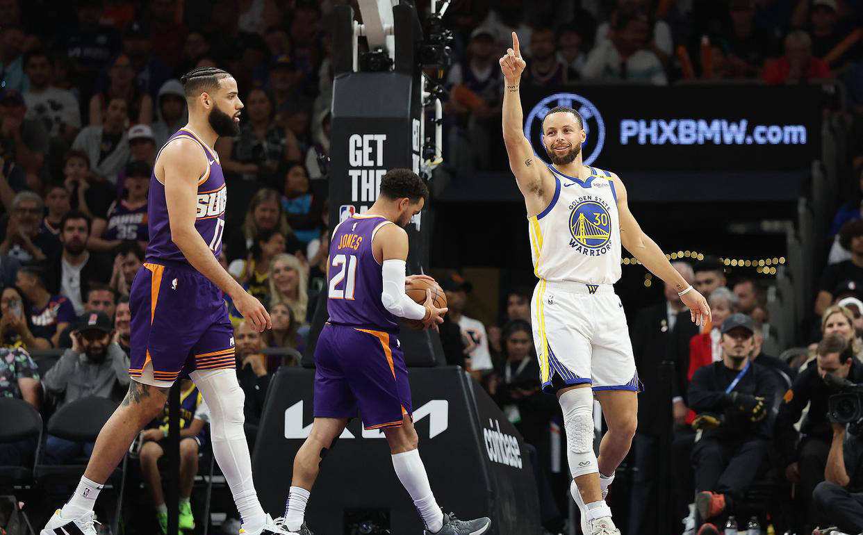 勇士大胜夺得胜利，库里表现抢眼的简单介绍