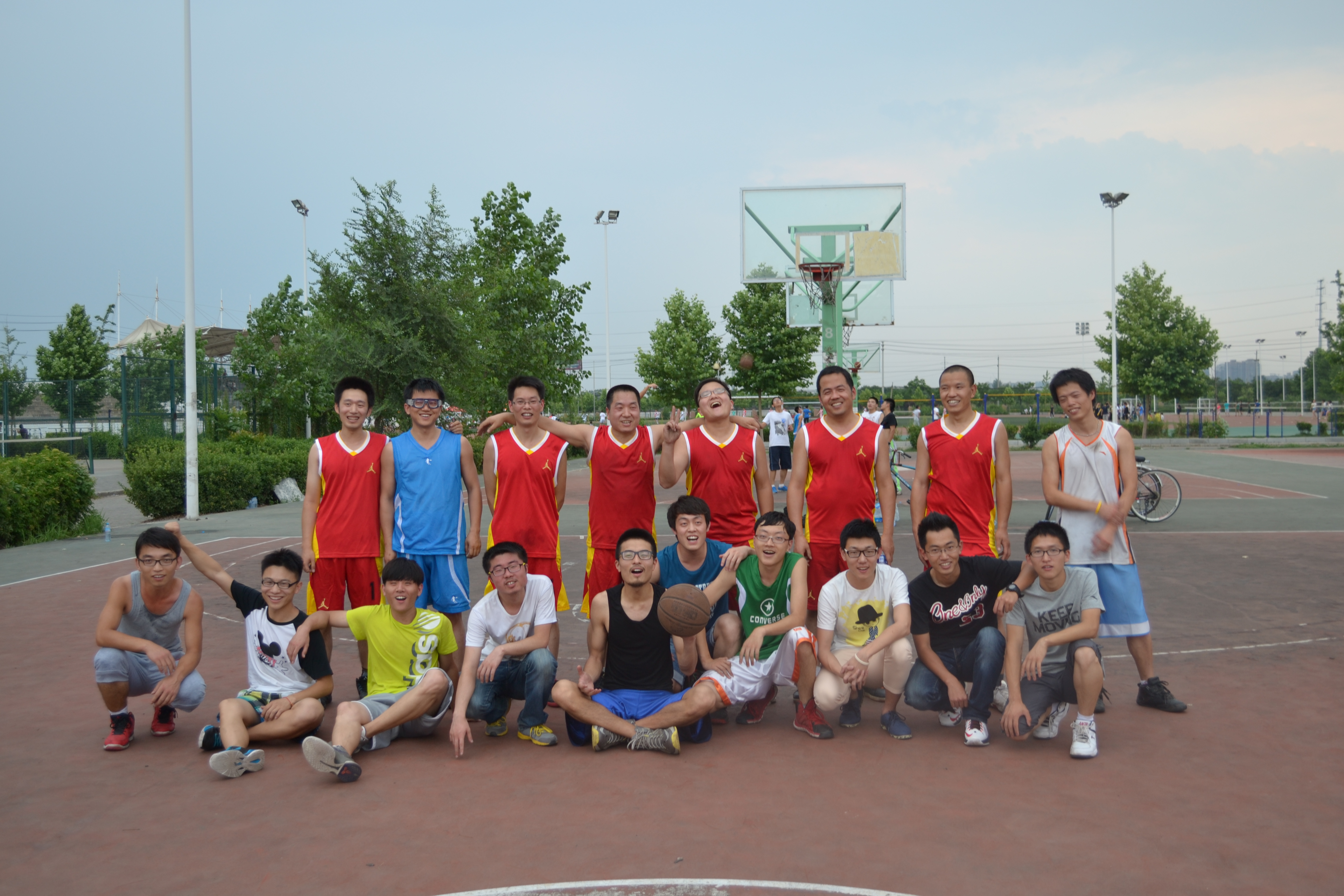 中东地区青年篮球友谊赛圆满结束,球员交流的简单介绍 中东地区青年篮球友谊赛圆满结束,球员交流的简单介绍