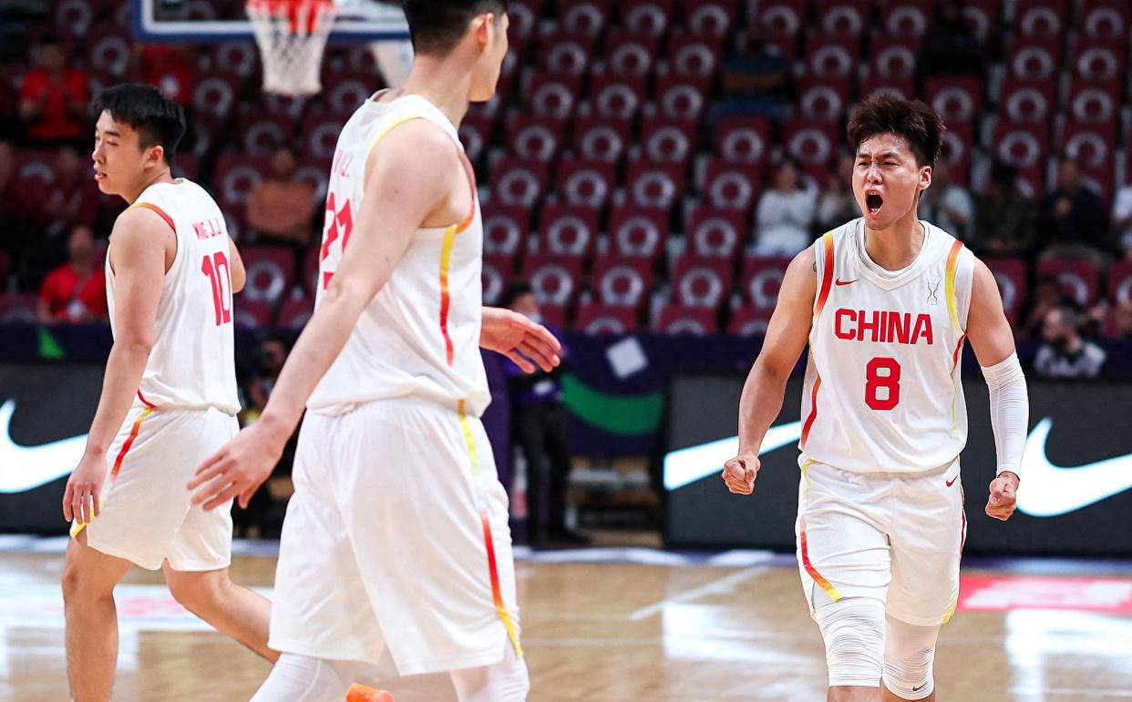 关于江苏男篮击败湖南队，晋级四强的信息