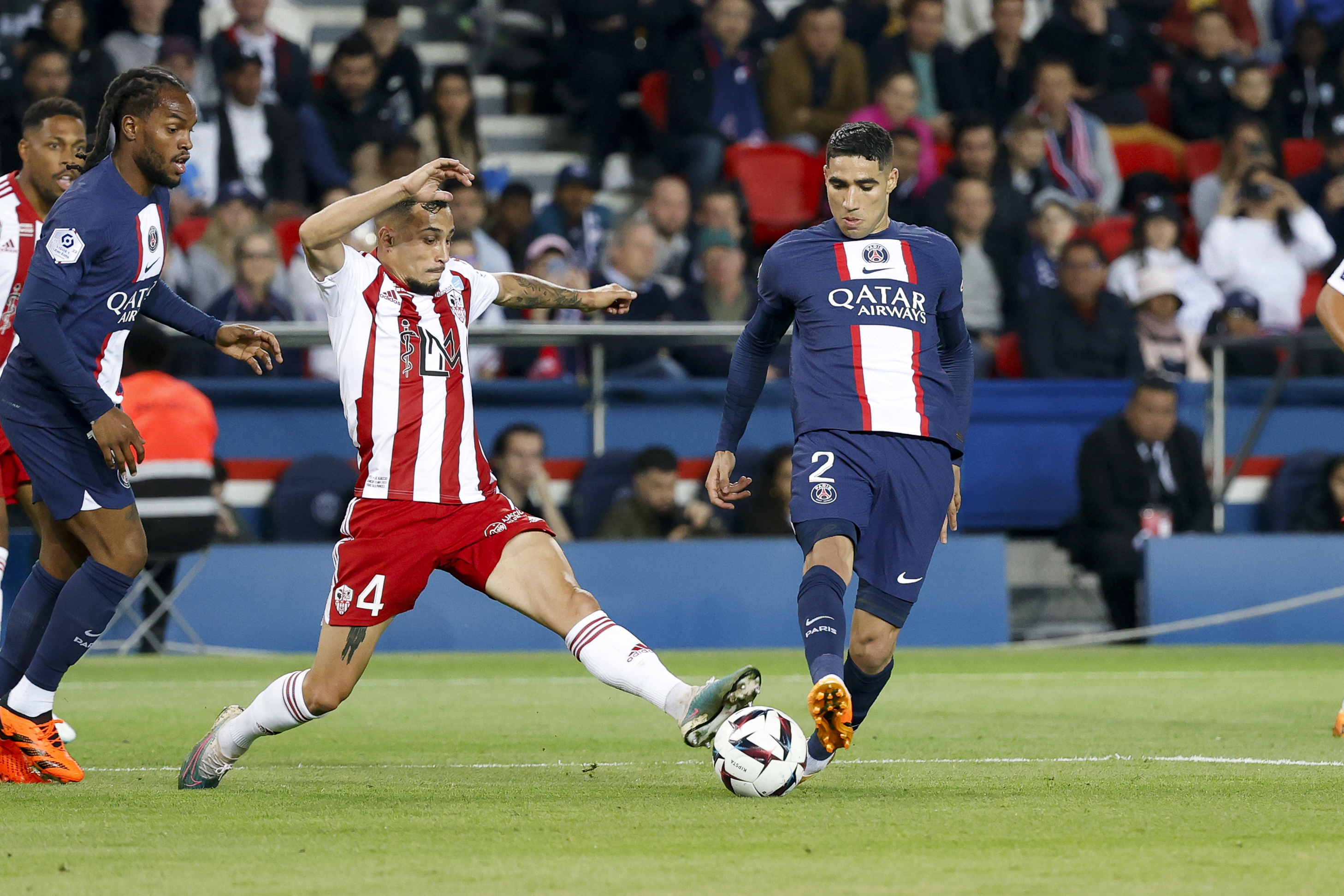 包含武汉卓尔信心十足，主场大胜领先优势扩大的词条