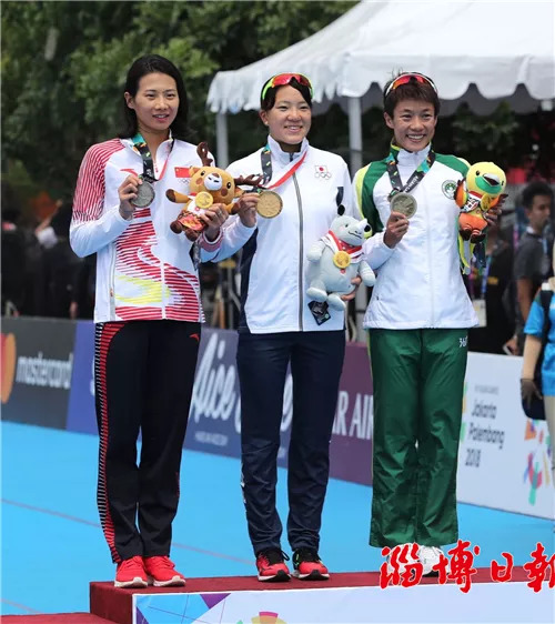 哥伦比亚摔跤选手实现自我突破,喜获胜利 哥伦比亚摔跤选手实现自我突破,喜获胜利