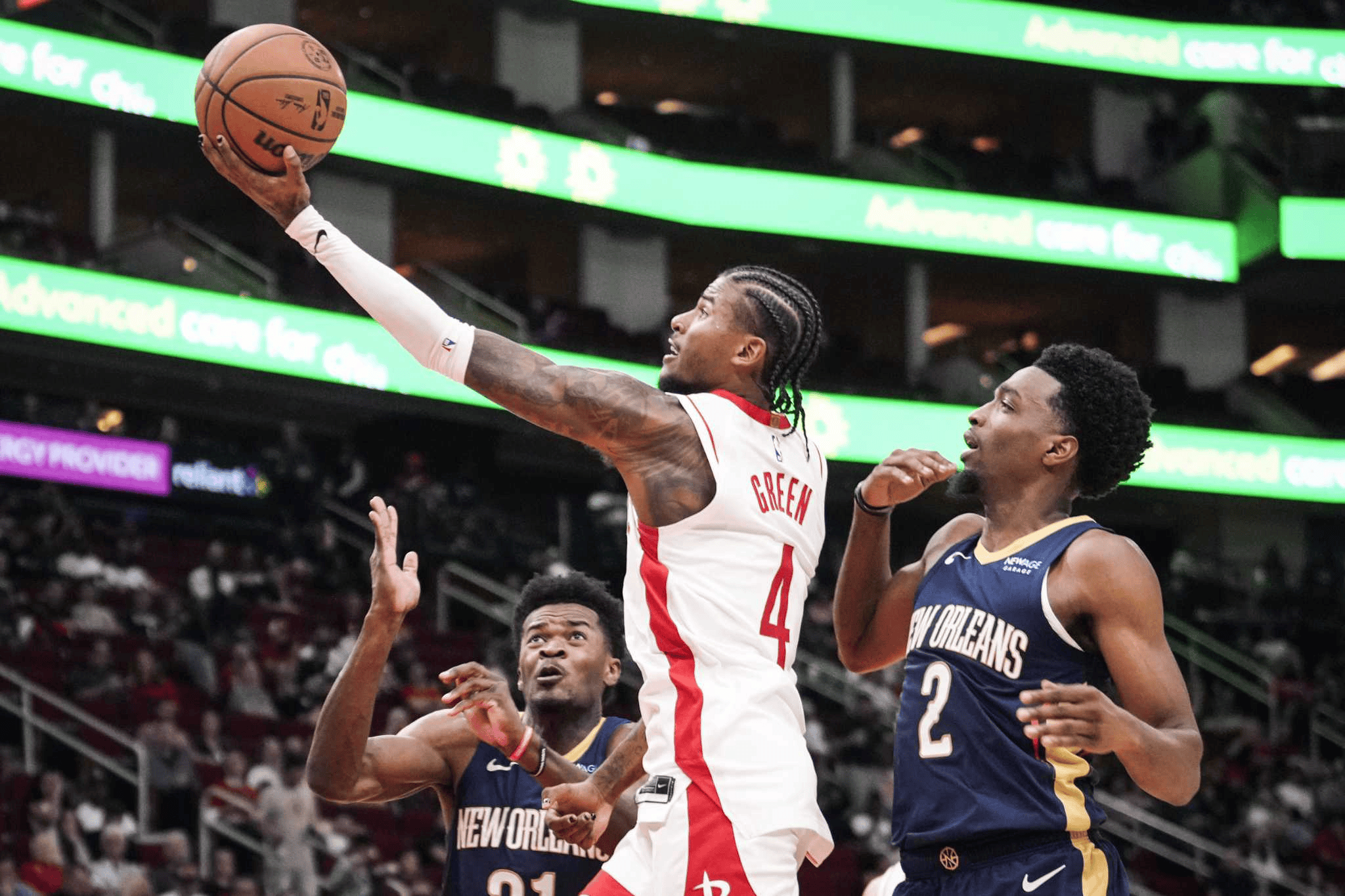 火箭大胜比赛,球员合力拼搏获取胜利 火箭大胜比赛,球员合力拼搏获取胜利