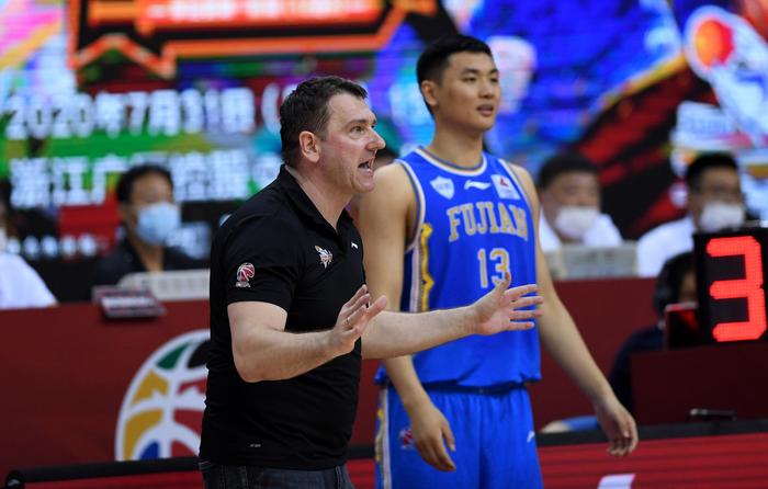 济南球队爆冷击败对手,掀起惊喜 济南球队爆冷击败对手,掀起惊喜