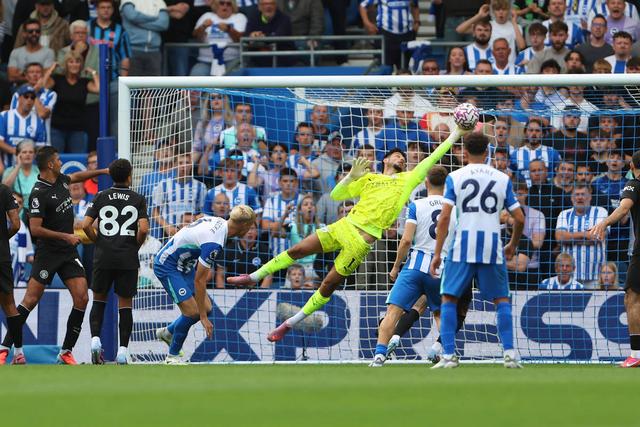 卫冕冠军布莱顿客场不敌对手，排名下滑