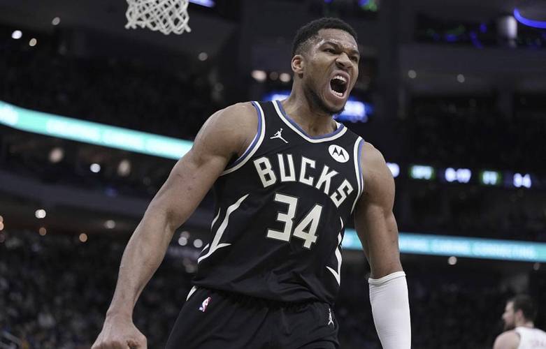 雄鹿大胜对手，字母哥领军掀起进攻狂潮