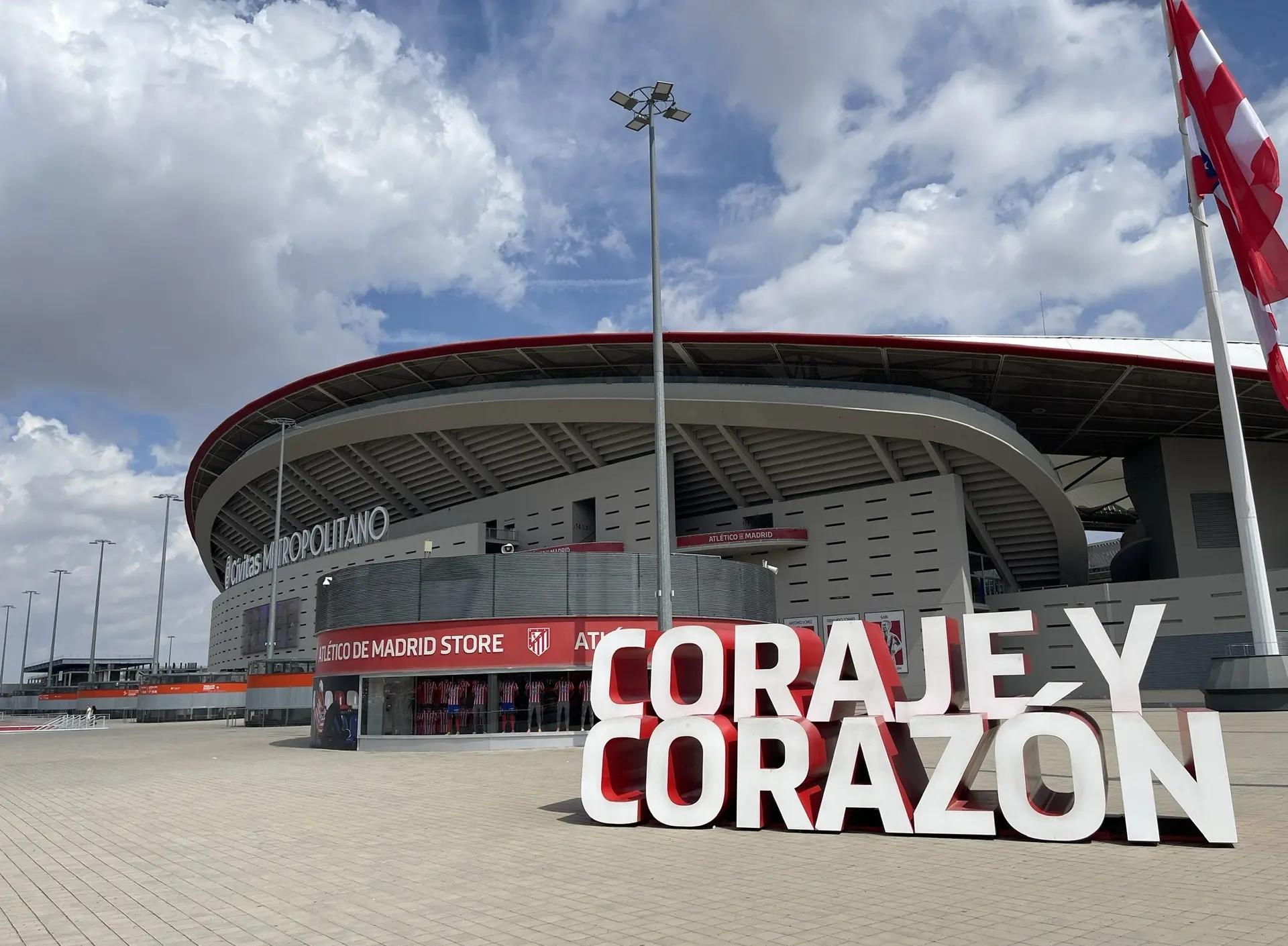 球场充满激烈气氛,胜利荣誉即将拥有新主人的简单介绍 球场充满激烈气氛,胜利荣誉即将拥有新主人的简单介绍