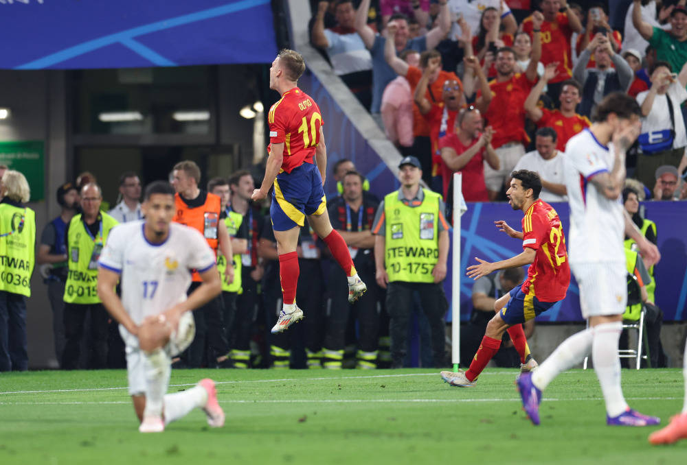 英格兰队战胜瑞典，成功晋级欧洲杯半决赛的简单介绍