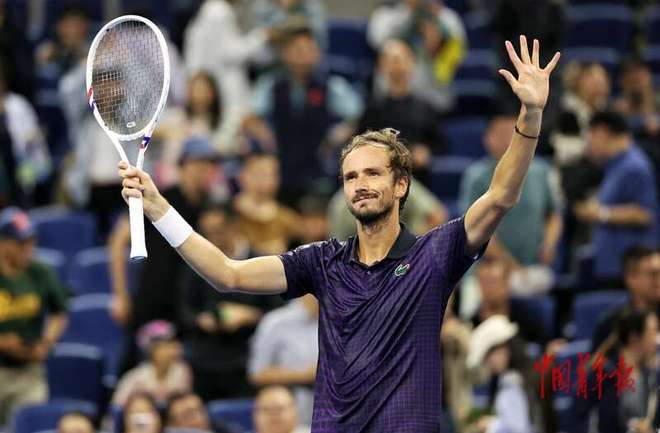 欧洲网球队血洗德国网球队，梅德韦杰夫绝境逆转的简单介绍