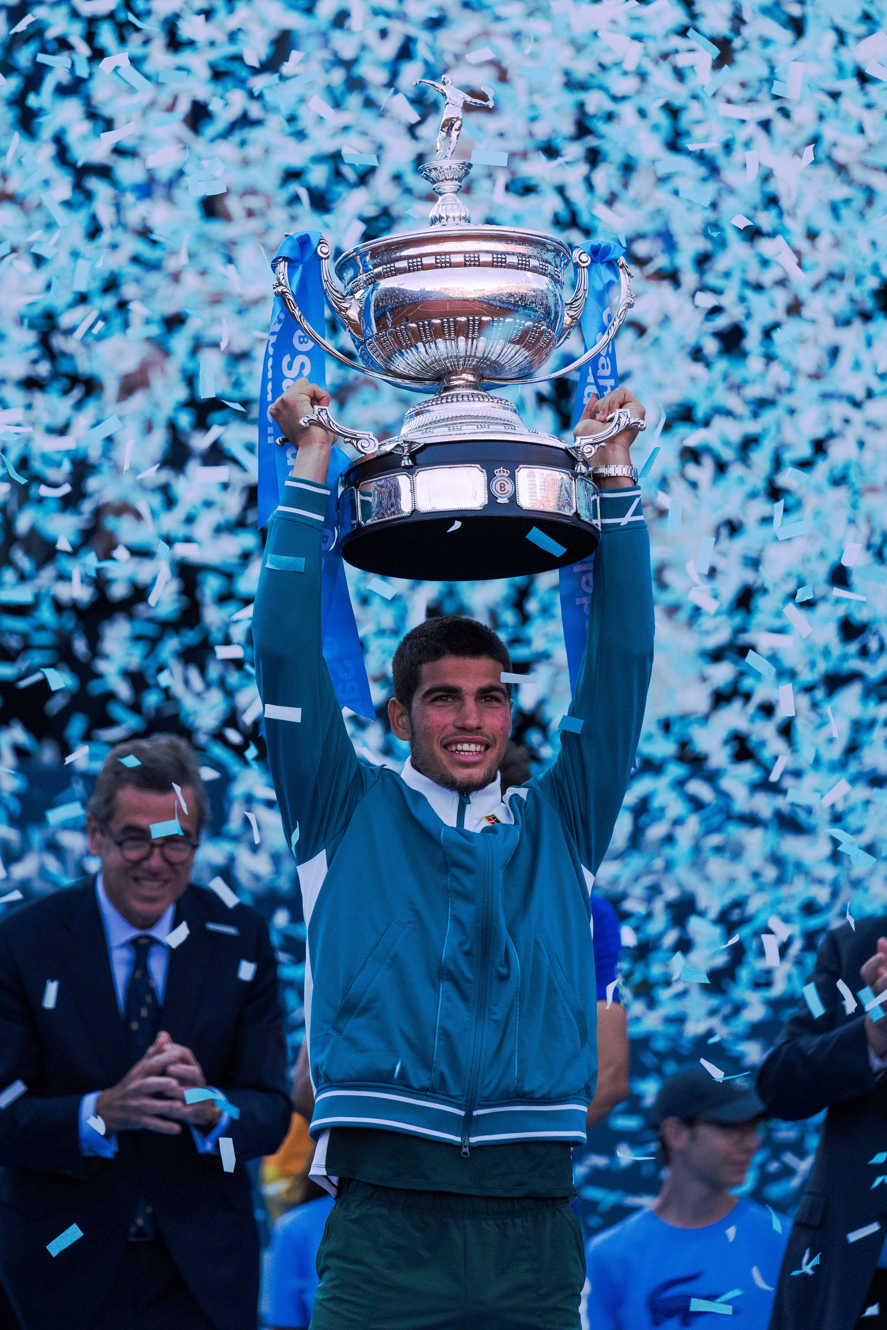 意大利网球队完胜世界网球队，阿尔卡拉斯关键制胜的简单介绍