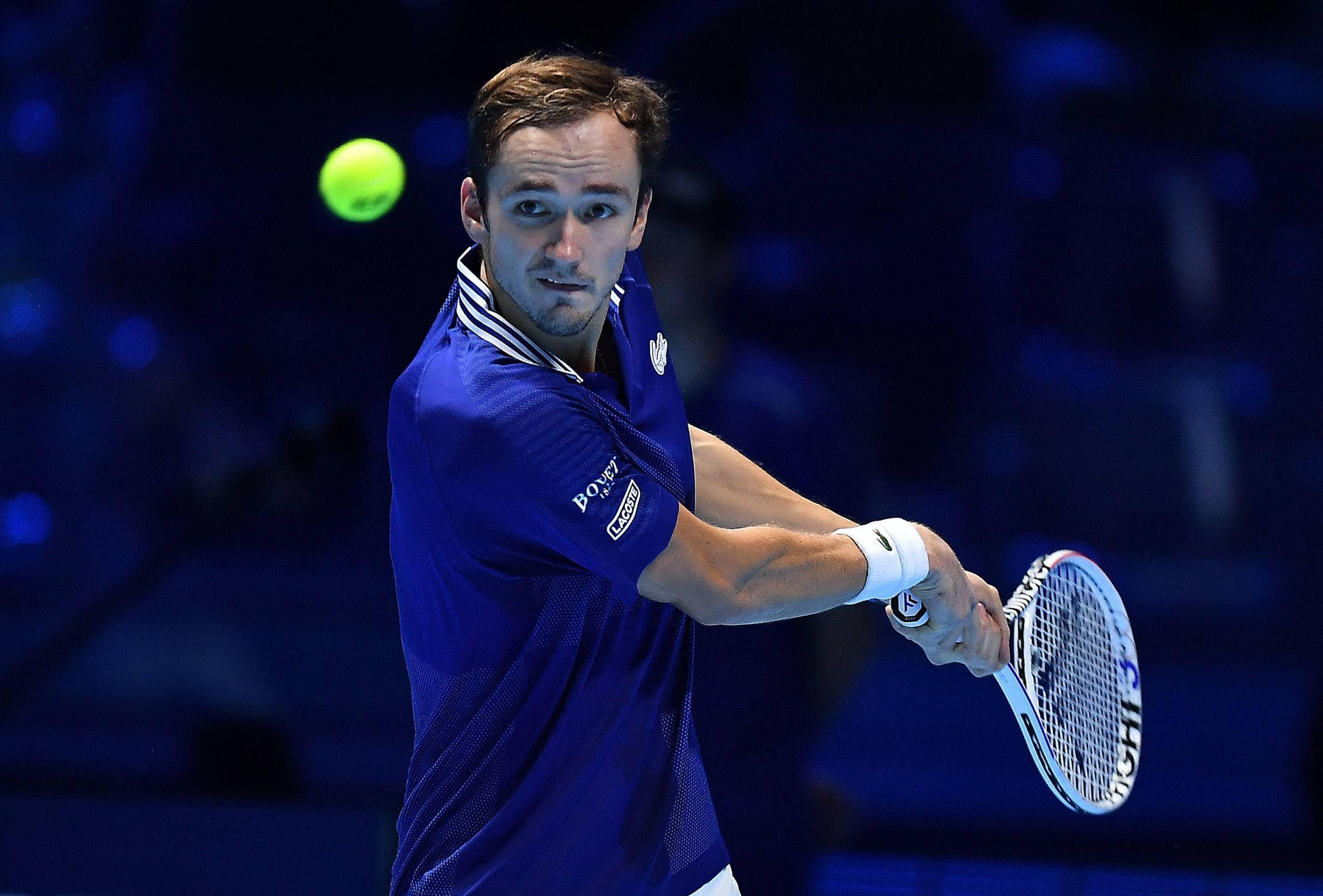 关于意大利网球队鏖战法国网球队,梅德韦杰夫爆发神勇的信息 关于意大利网球队鏖战法国网球队,梅德韦杰夫爆发神勇的信息