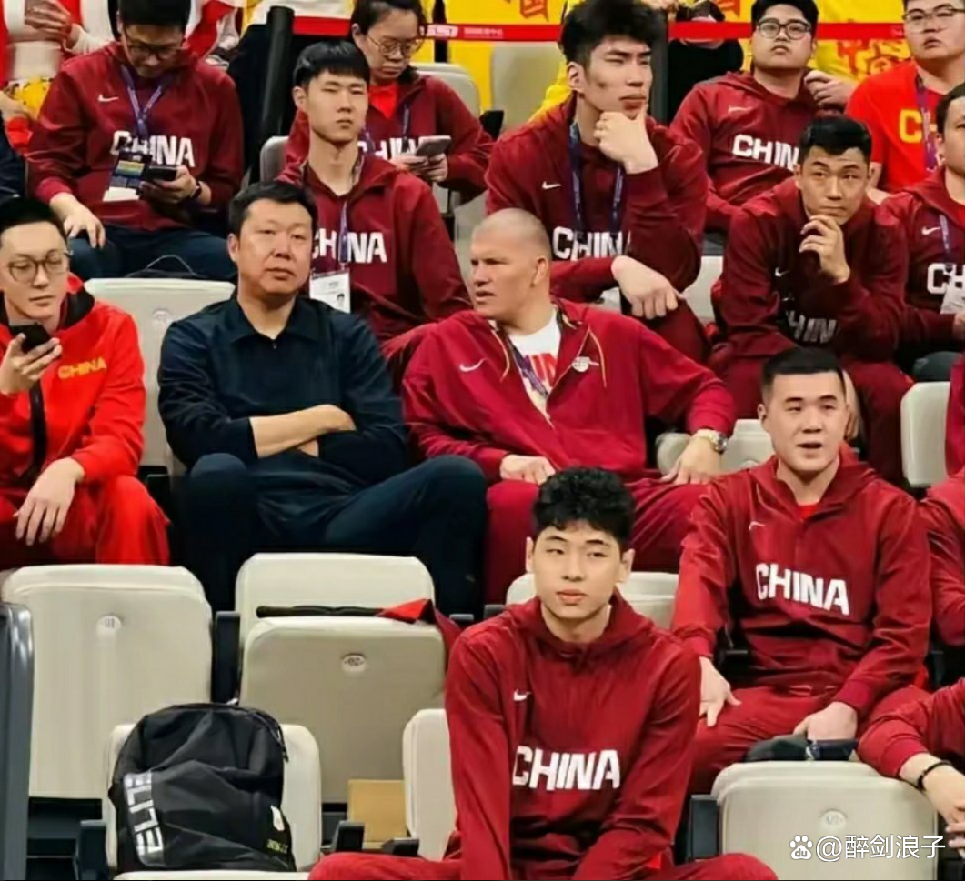 日本队力克中国队,王皓刷新纪录 日本队力克中国队,王皓刷新纪录